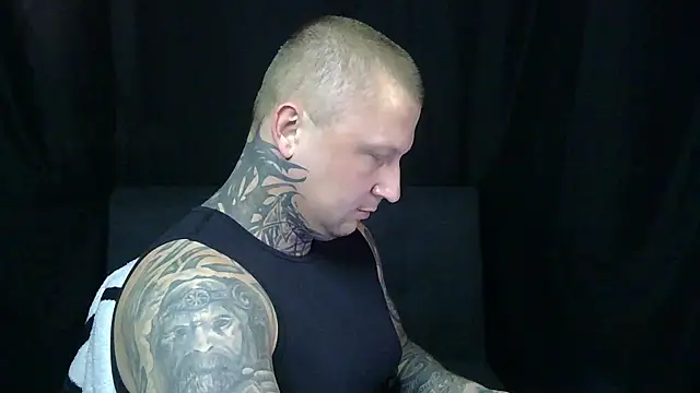 devilWithTats online show from May 15, 2026, 12:23 pm