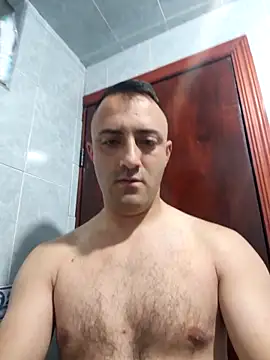 RaphandLey online show from March 1, 2026, 2:46 am