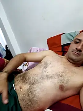 RaphandLey online show from March 5, 2026, 10:28 pm