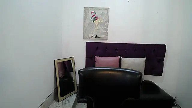 TomBoy Natali online show from March 3, 2026, 12:00 pm