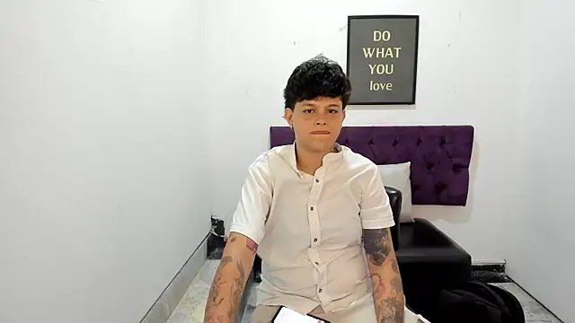 TomBoy Natali online show from April 11, 2026, 7:07 pm