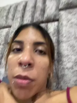 VioletaHills  online show from June 12, 2026, 4:11 am