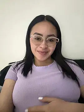 Anni Rose online show from March 7, 2026, 2:52 am