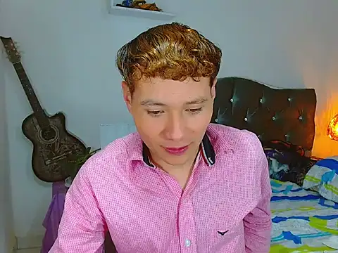  Santi2 online show from April 14, 2026, 2:50 am