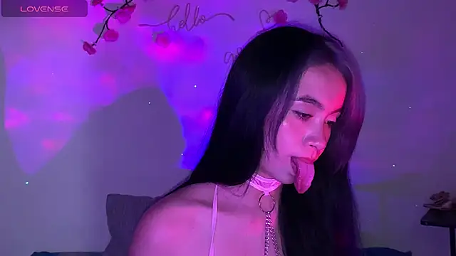 sweet molly420 online show from May 15, 2026, 11:34 pm