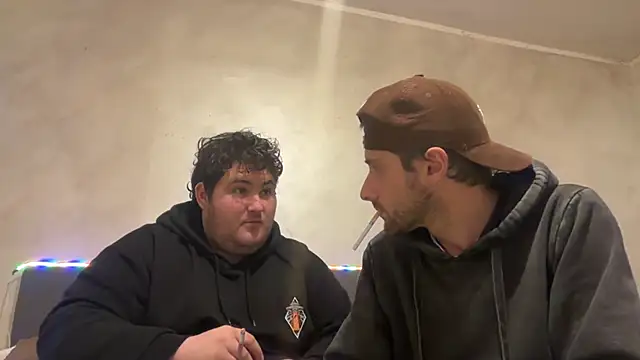 Snapshot of coppiachaserchubby chatting on March 21, 2026, 3:37 pm coppiachaserchubby online show from March 21, 2026, 3:37 pm