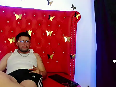 Snapshot of Dominik_pleasure chatting on March 4, 2026, 4:18 am Dominik pleasure online show from March 4, 2026, 4:18 am