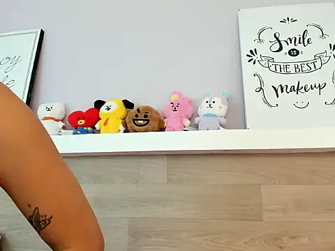 EmmaSanchez  online show from April 5, 2026, 8:06 pm