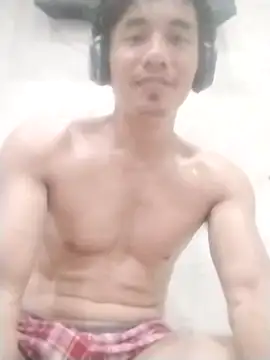 traiwe06 online show from March 26, 2026, 9:04 am