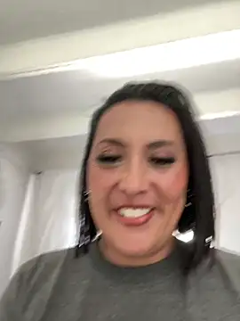 Valeriaa cruz online show from April 2, 2026, 7:44 pm