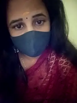 Snapshot of Tamil_Rani- chatting on April 3, 2026, 10:52 pm Tamil Rani- online show from April 3, 2026, 10:52 pm