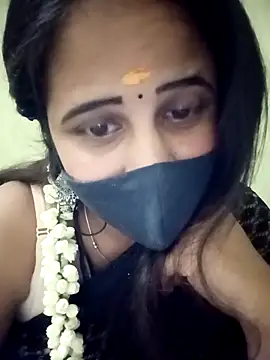 Snapshot of Tamil_Rani- chatting on April 18, 2026, 5:17 pm Tamil Rani- online show from April 18, 2026, 5:17 pm