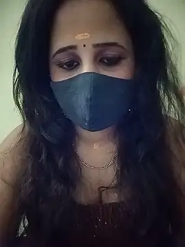 Snapshot of Tamil_Rani- chatting on May 20, 2026, 8:04 pm Tamil Rani- online show from May 20, 2026, 8:04 pm