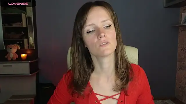 Tender Swan online show from May 15, 2026, 9:38 am