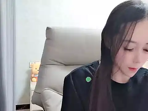 Snapshot of Naomi_NN chatting on June 15, 2026, 11:45 am Naomi NN online show from June 15, 2026, 11:45 am
