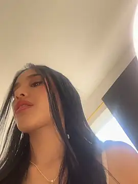 Mia-villalobos online show from March 9, 2026, 1:59 pm