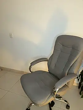 Lisabrown 23 online show from March 9, 2026, 2:37 am