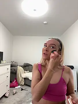 Naughtyblondex online show from March 18, 2026, 3:26 pm