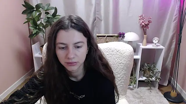 MistyBree online show from April 10, 2026, 8:08 am