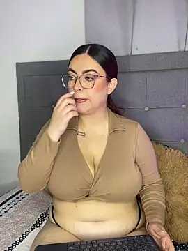 Kiara noirr online show from March 11, 2026, 11:38 am