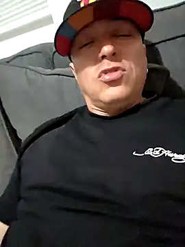 DoggiiDick online show from April 1, 2026, 1:39 am