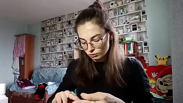 JInaMillsap online show from April 10, 2026, 7:13 am