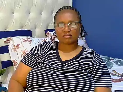 Cuddle Zee online show from May 4, 2026, 3:08 pm