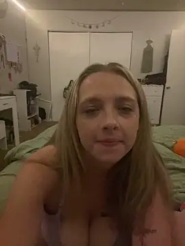 imkhloe online show from May 11, 2026, 1:11 am