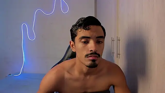 jossi12345j online show from March 23, 2026, 2:10 pm