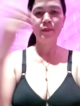 sweet lyn2025 online show from April 8, 2026, 12:38 pm