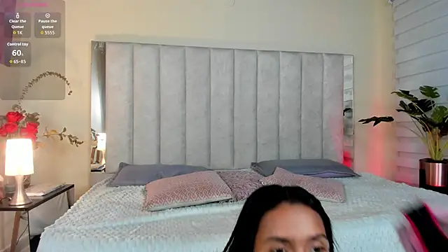 anny kiut online show from May 16, 2026, 11:42 am