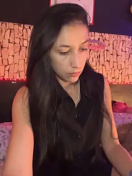 anamaria04 online show from May 10, 2026, 6:40 am