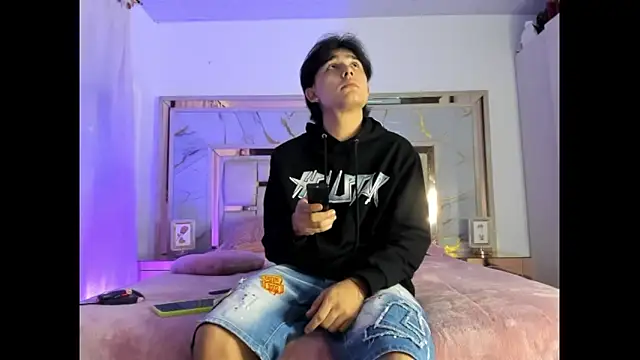 monky 0002 online show from March 13, 2026, 11:55 pm