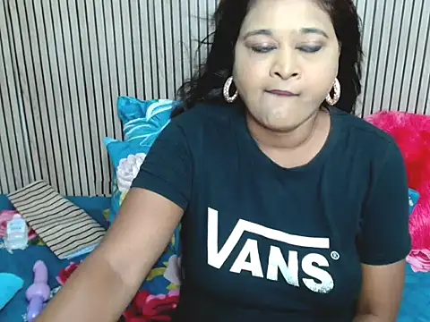 Sexy Eva42xxx online show from March 25, 2026, 5:41 pm