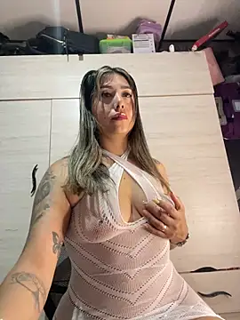 Snapshot of stefanyqueen69 chatting on May 6, 2026, 1:16 pm stefanyqueen69 online show from May 6, 2026, 1:16 pm