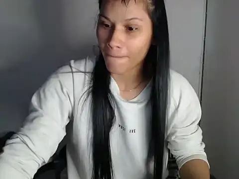 KathLovee online show from June 9, 2026, 10:27 am