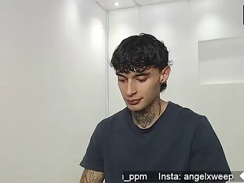 yourxcyberxangel online show from March 18, 2026, 12:47 am