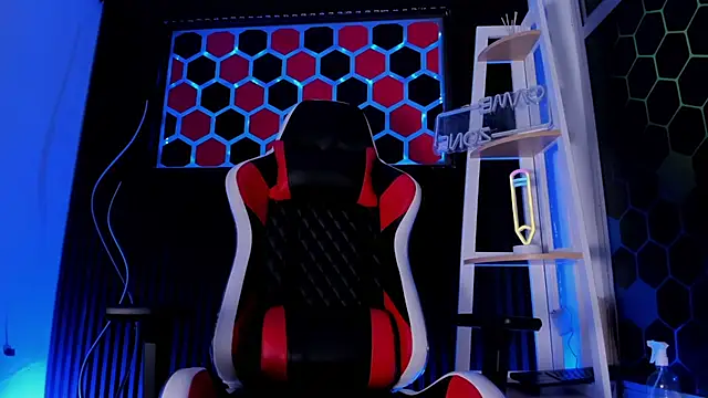 Max Hader  online show from March 27, 2026, 3:23 am