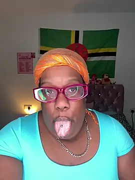 Snapshot of SweetCurvyRose chatting on March 3, 2026, 10:26 pm SweetCurvyRose online show from March 3, 2026, 10:26 pm