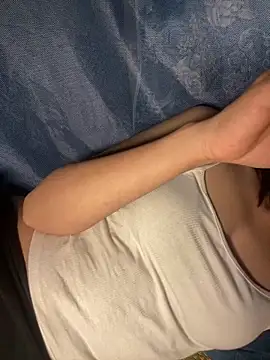 Candy baby01 online show from April 7, 2026, 1:22 pm