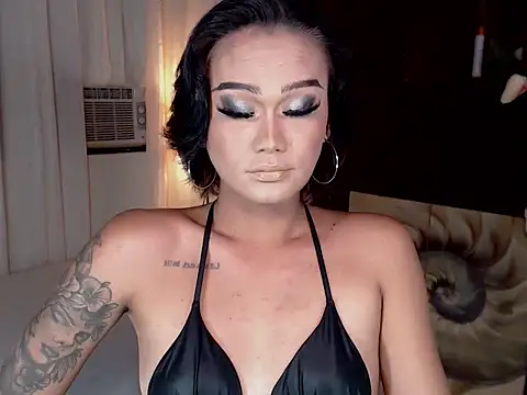 xXLustFullTransXx online show from March 11, 2026, 9:54 pm