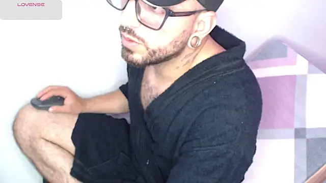 Snapshot of HyperCore_Interactive chatting on March 20, 2026, 7:08 pm HyperCore Interactive online show from March 20, 2026, 7:08 pm