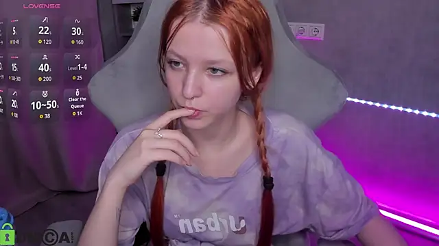 Emma Dusk online show from May 15, 2026, 11:01 pm