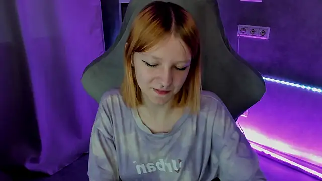 Snapshot of Emma_Dusk chatting on July 9, 2026, 1:09 am Emma Dusk online show from July 9, 2026, 1:09 am