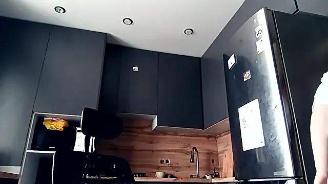 FreedaRiesinger online show from March 3, 2026, 7:14 am