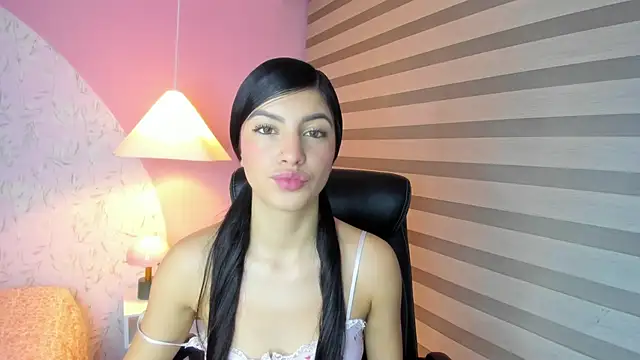 Snapshot of LILY_BRM chatting on May 15, 2026, 8:49 pm LILY BRM online show from May 15, 2026, 8:49 pm