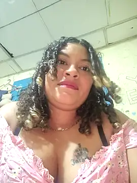 Elenmascarado1509 online show from April 5, 2026, 2:31 am