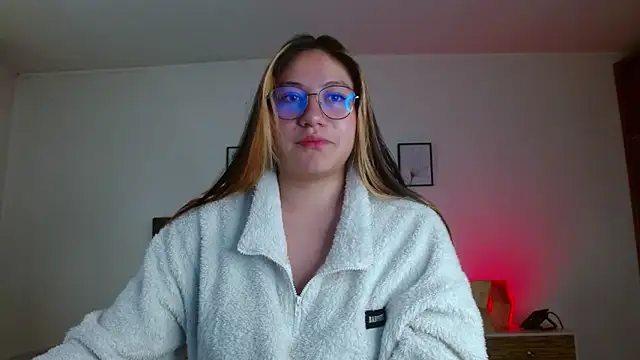 samanthachop online show from June 19, 2026, 1:26 pm