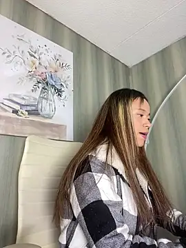 Baby Pink Love online show from March 18, 2026, 6:33 pm