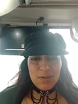 jaade doll online show from March 11, 2026, 12:33 pm